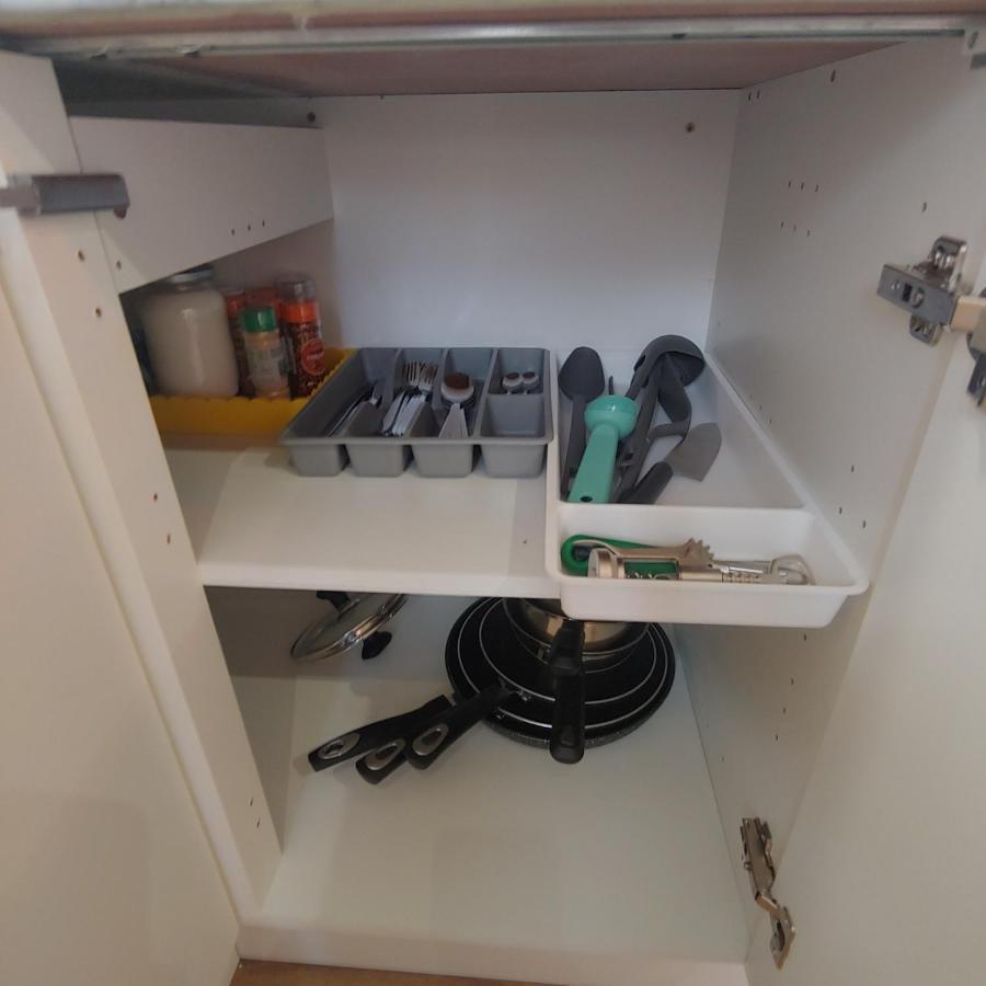 Self Contained, Double Bed Studio, Private Kitchen, Private Bath, Walking Distance To Harry Potter Watford  Exterior photo